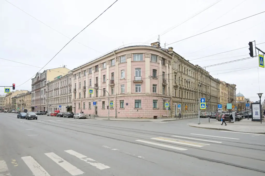 Санкт-Петербург: Апартаменты 1912 у Витебского вокзала
