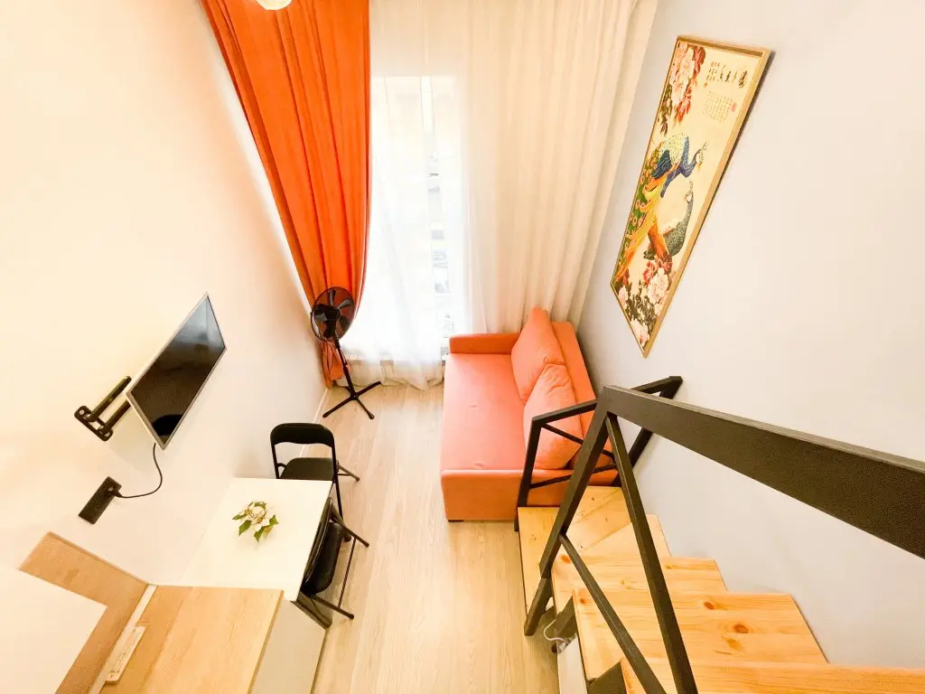 Санкт-Петербург: Апартаменты Rent4you Vladimirsiy 10