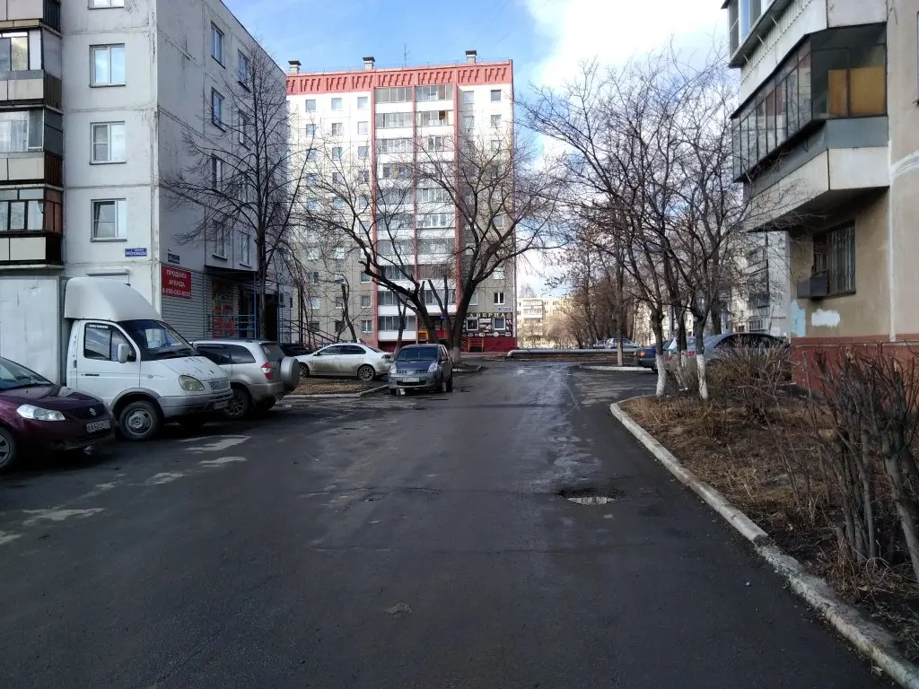 Челябинск: Апартаменты Проспект Победы 336