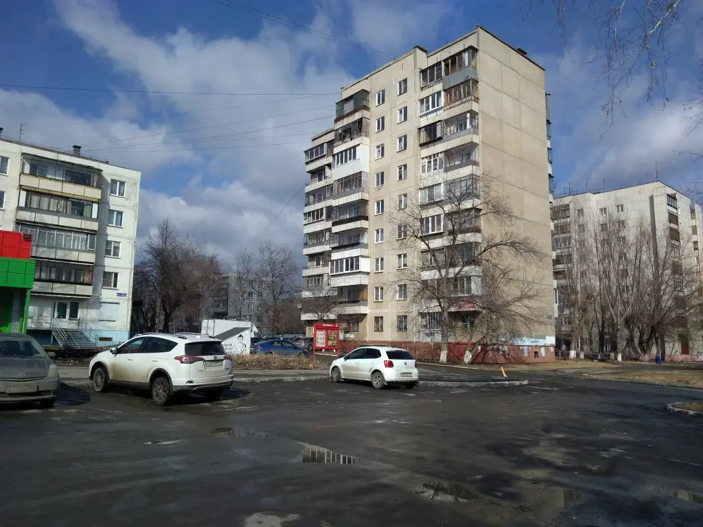 Челябинск: Апартаменты Проспект Победы 336