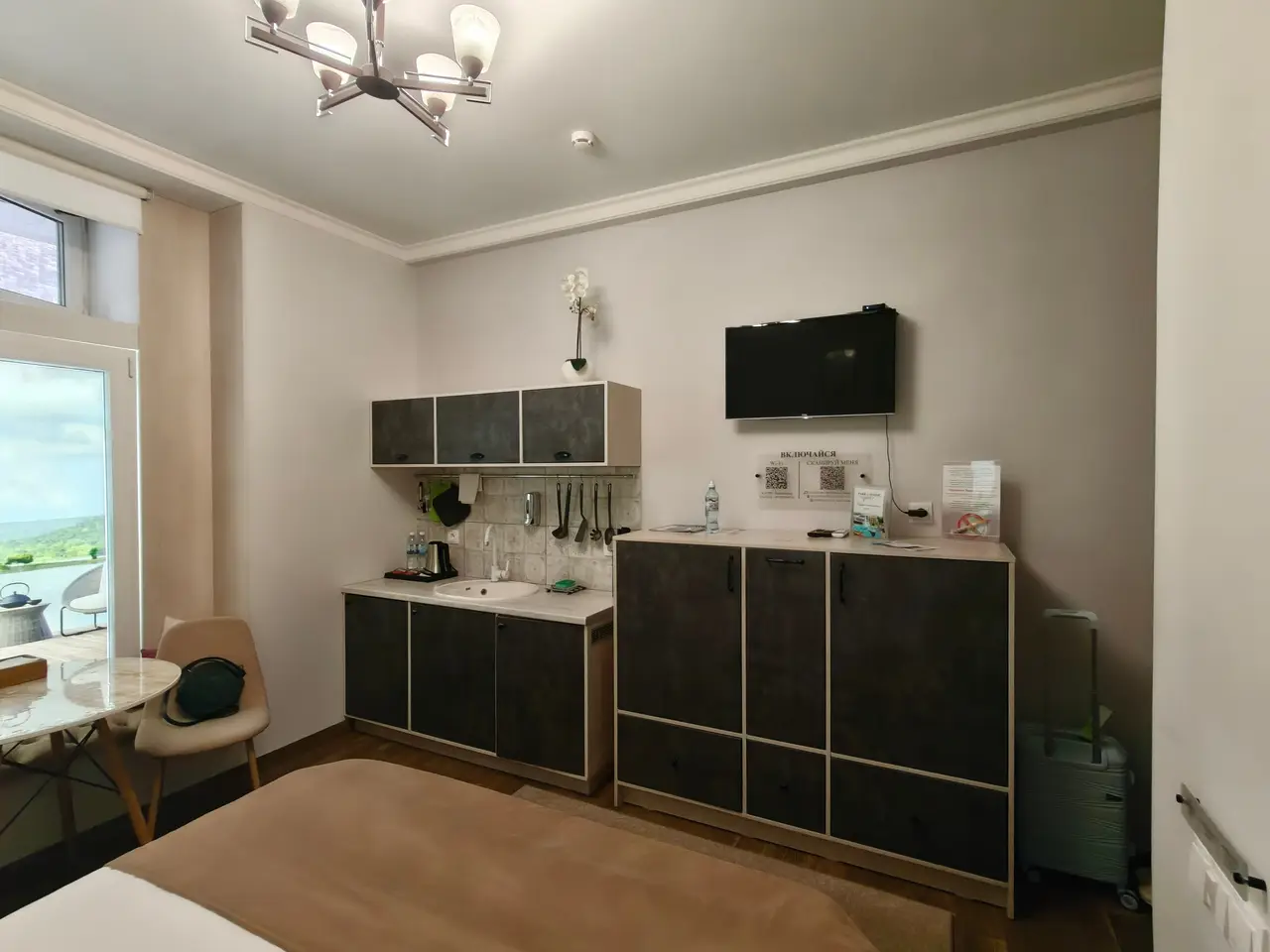 Изображение комнаты отеля