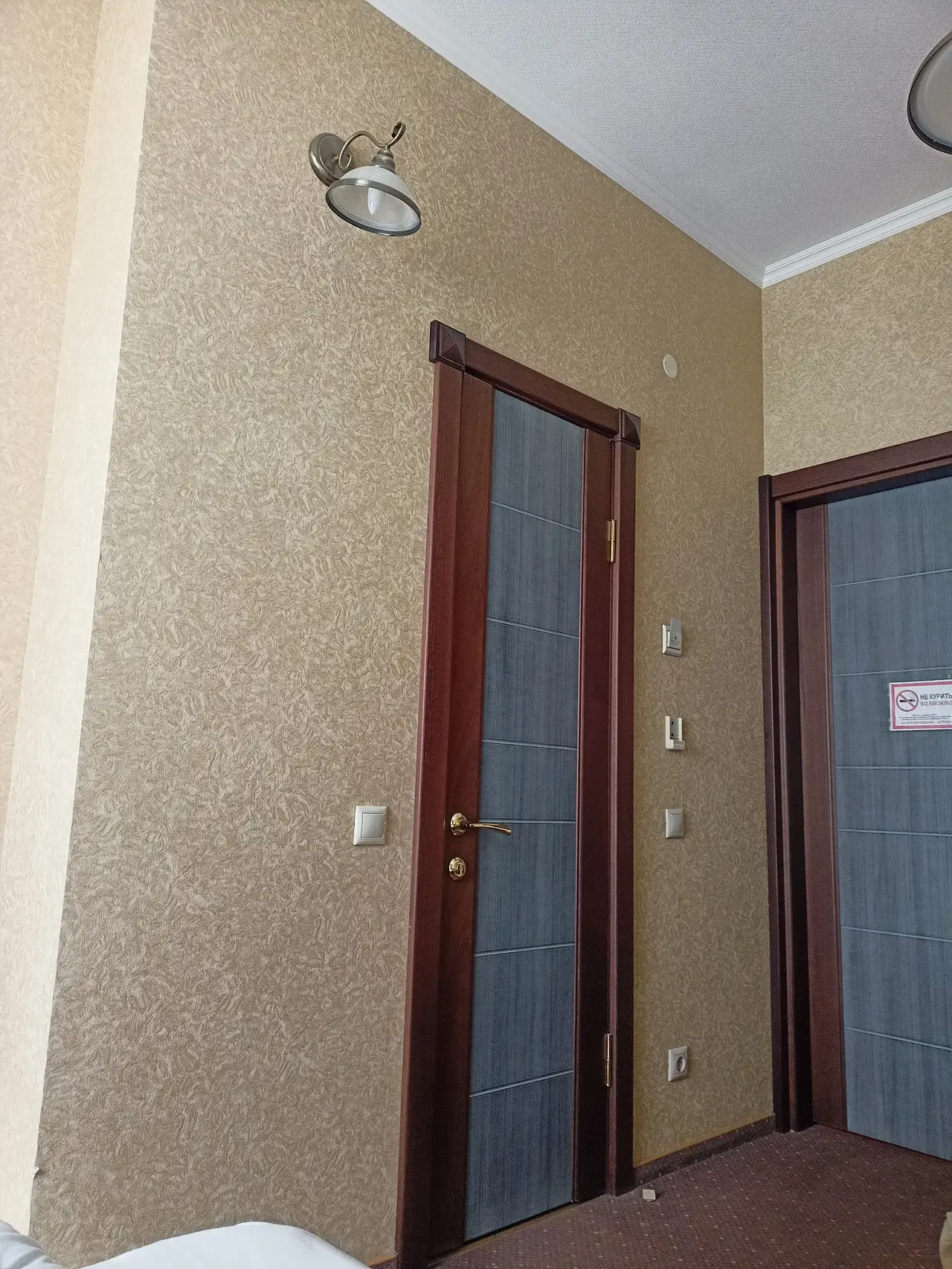 Изображение комнаты отеля