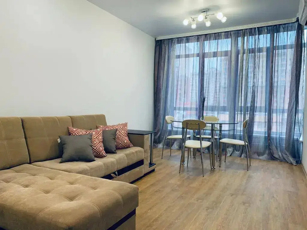 Кемерово: Pritomskij 29 Trehkomnatnye apartamenty rjadom s Kadetskim uchilischem