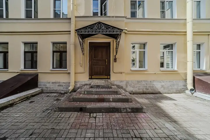 Санкт-Петербург: Апартаменты на Невском 103
