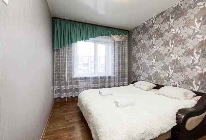 Сургут: Квартира на Ленина 70/1