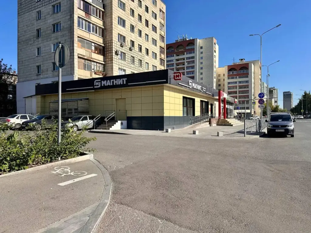 Квартира Просторная 3-комнатная квартира у театра Камала и набережной Кабана — фото 1