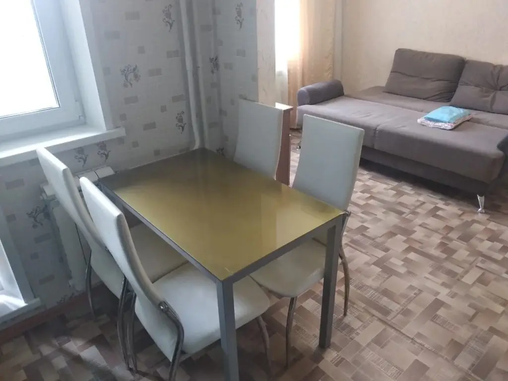 Красноярск: Квартира на Улице Республики 35