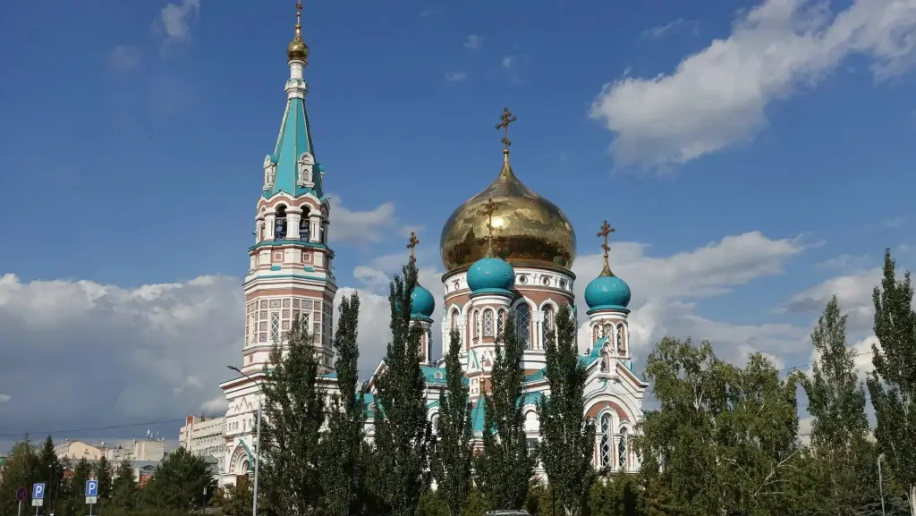 Омск: Квартира Уютная двухкомнатная в самом центре Омска