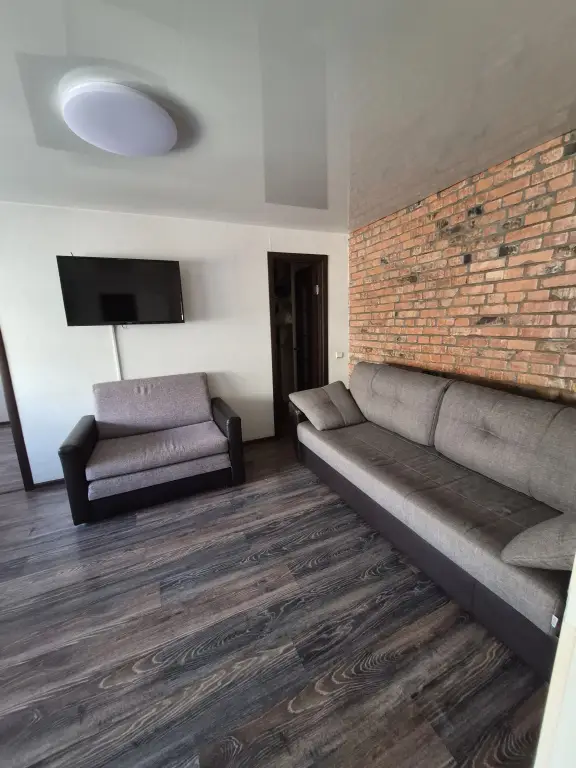Псков: Квартира М. Горького 41/9