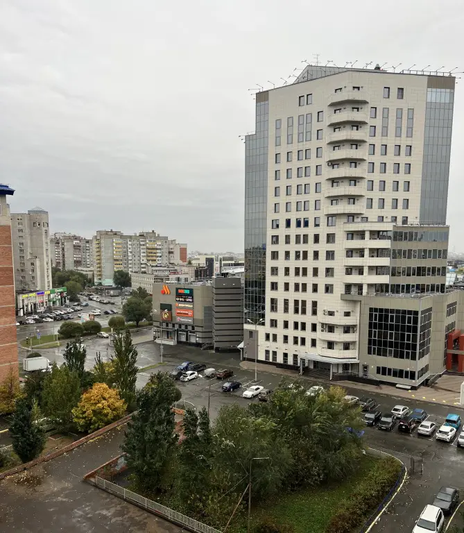 Омск: Квартира у TЦ Фecтивaль