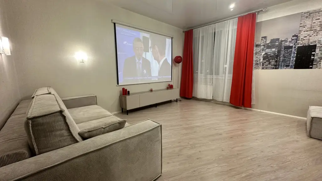 Екатеринбург: Квартира Вайнера 60 три комнаты до 14 человек
