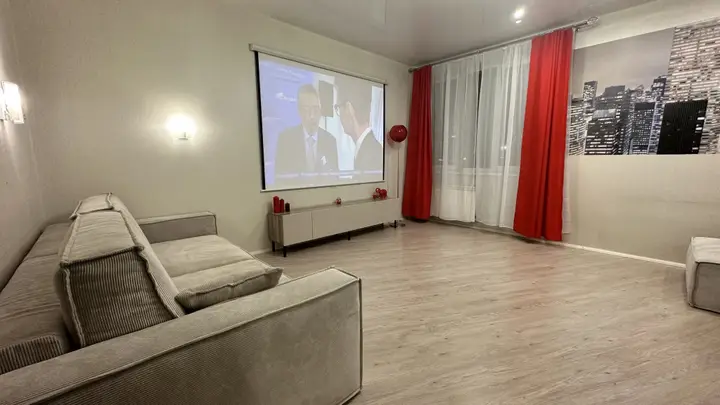 Екатеринбург: Квартира Вайнера 60 три комнаты до 14 человек