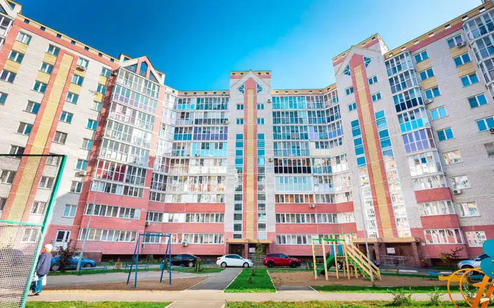Омск: Квартира Евротрешка у Арены Омск