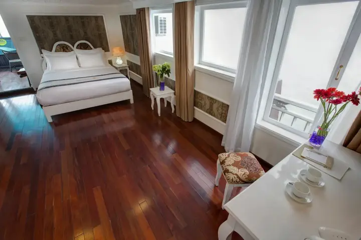 Халонг: Signature Royal Halong Cruise