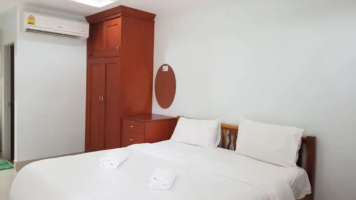Нонг Кхон Кванг: The Grand Apartment