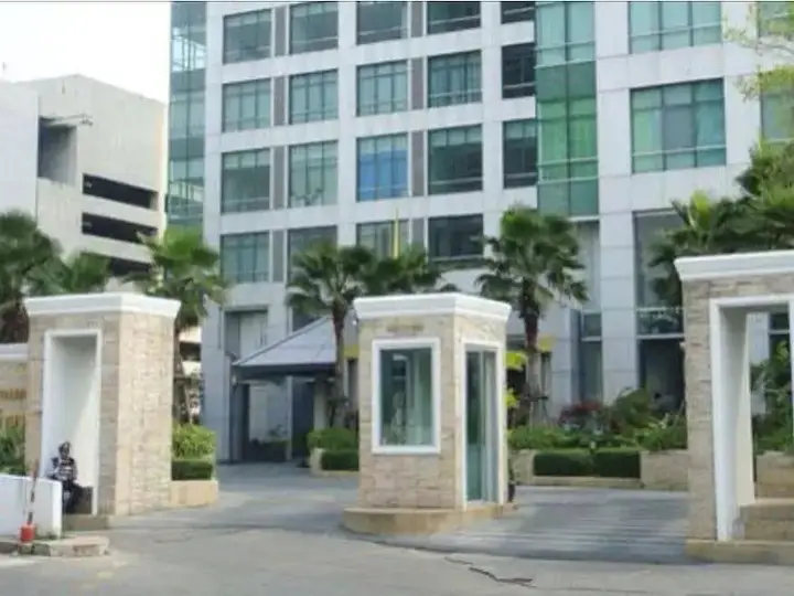 Бангкок: Baan Sathorn Riverfront