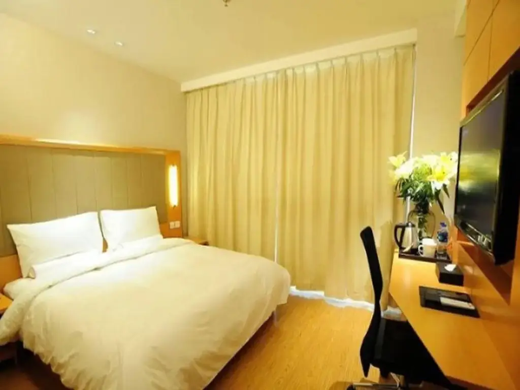 Ухань: JI Hotel Wuhan Guanggu Plaza
