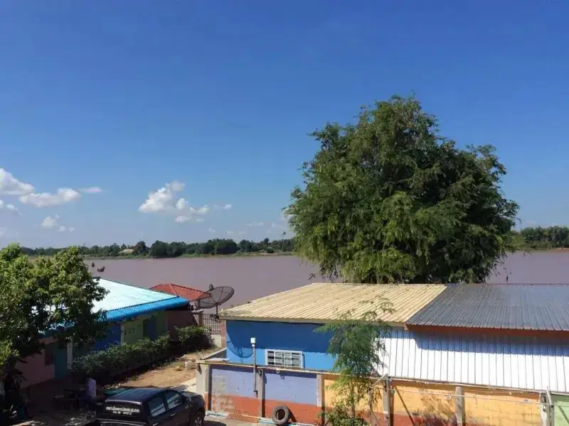 Пхон Пхисай: Rimfangkhong Hotel