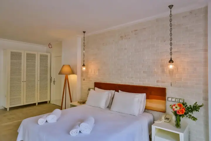 Каш: Arnna Hotel