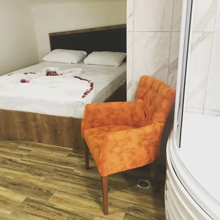 Юмурталык: Triton Apart Otel