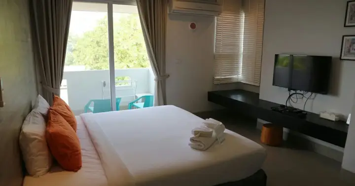 Чаам: Baby Grand Hua Hin