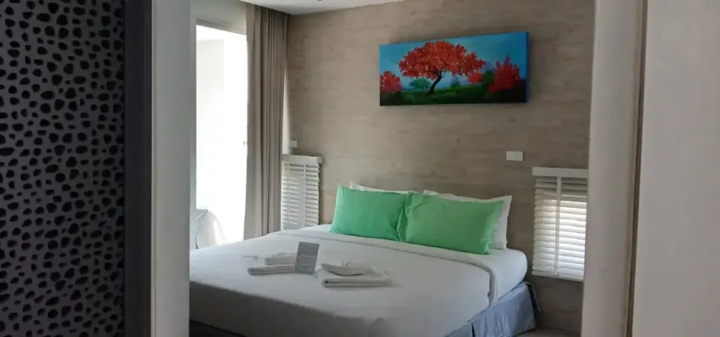 Чаам: Baby Grand Hua Hin