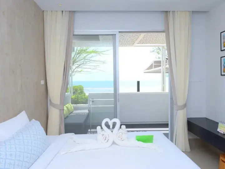 Чаам: Baby Grand Hua Hin