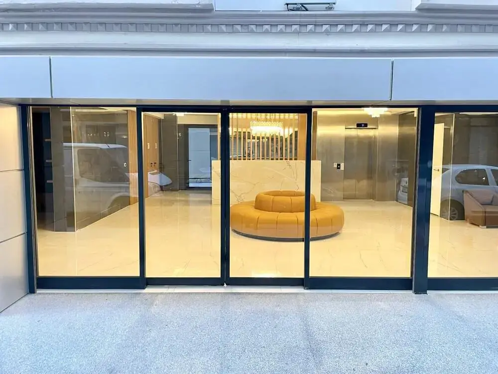 carousel image 4