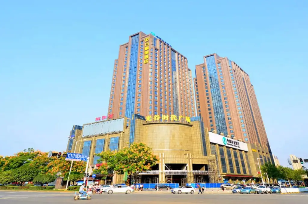 Wuhan Wanxide Hotel Guanggu — фото 1