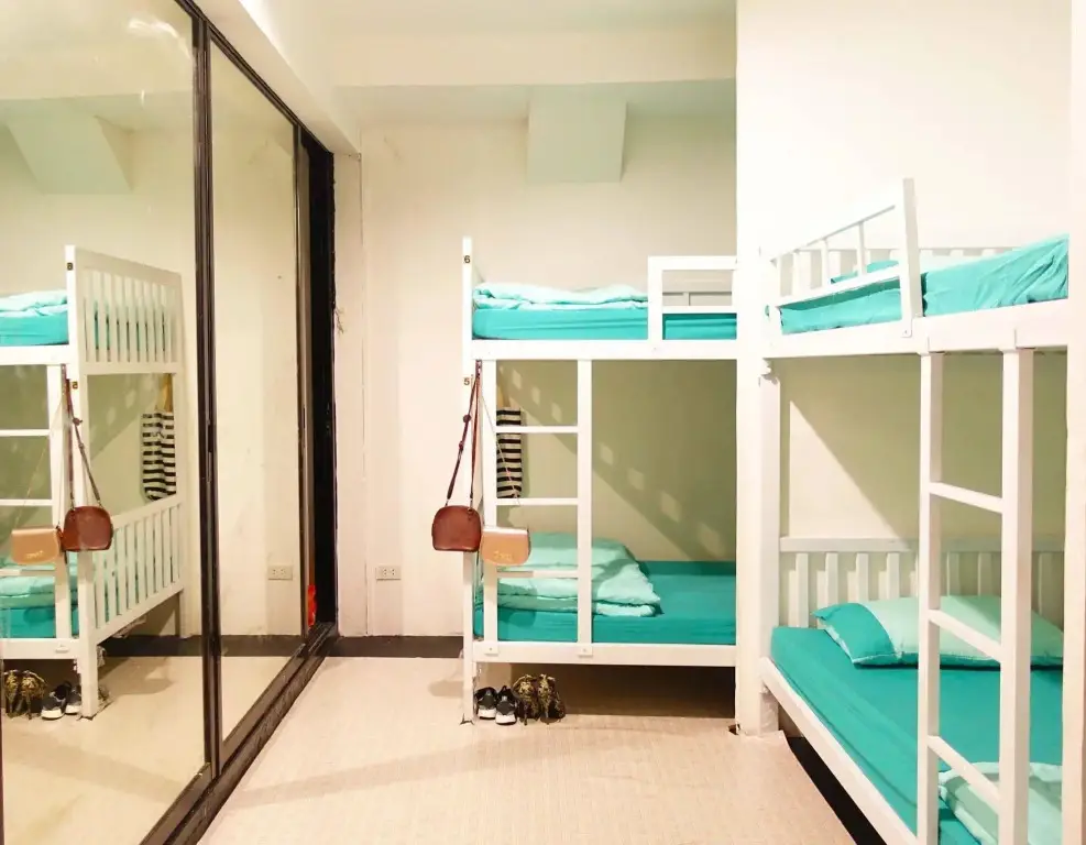 Бангкок: 1Sabai Hostel