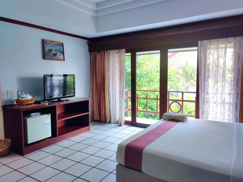 Prasat: Thong Paeka Hotel