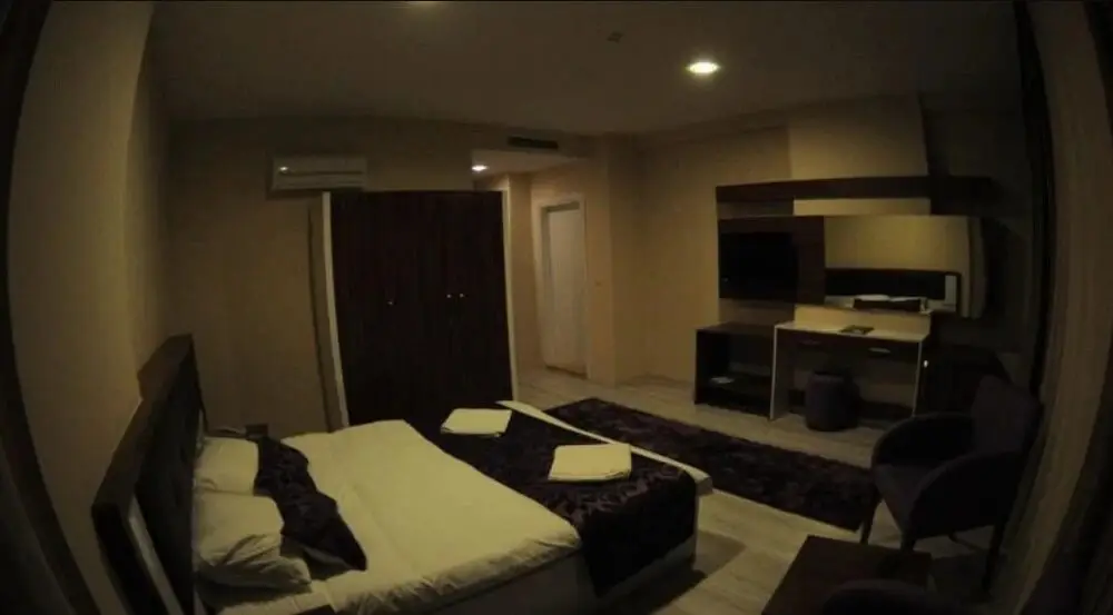 Чиврил: Maykon Hotel