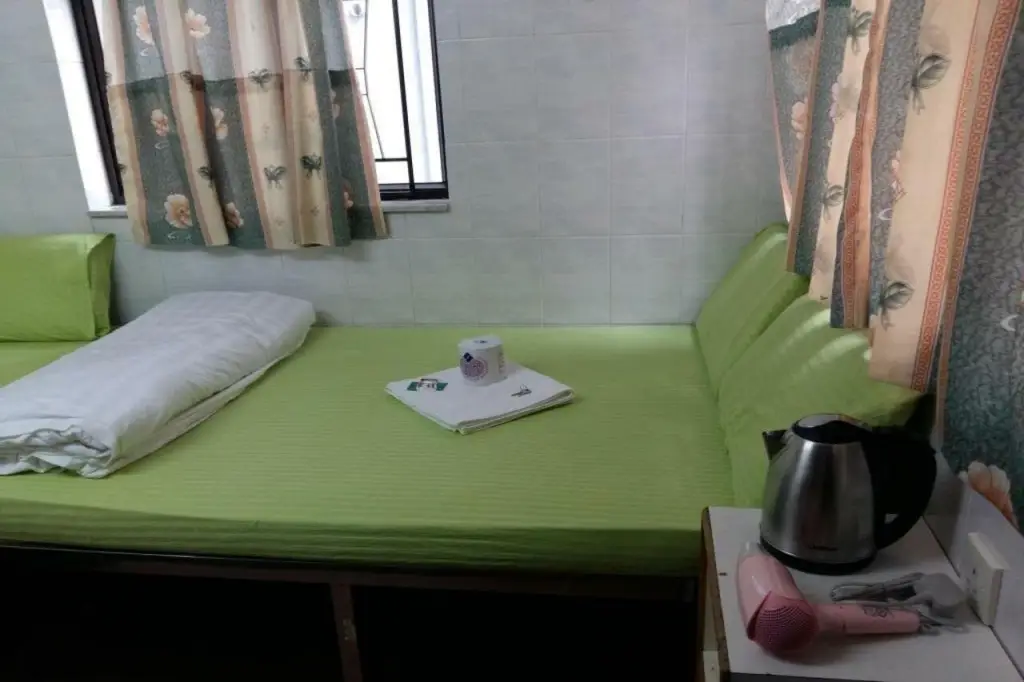 Гонконг: New Yan Yan Guest House