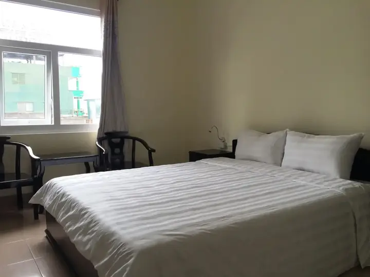 Хюэ: Jade Hotel