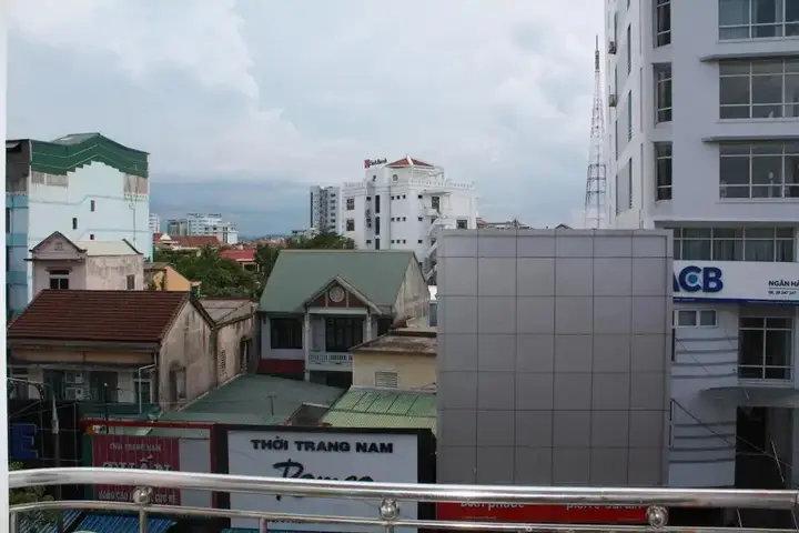 Хюэ: Jade Hotel