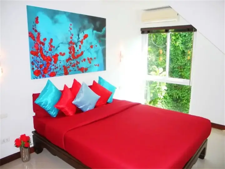 Муанг: Sunrise 3 bedrooms Spacious Apartment In Nai Harn