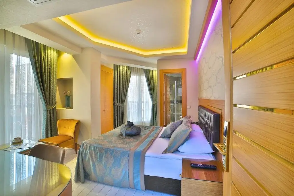 Стамбул: Reşi̇tpaşa Hotel
