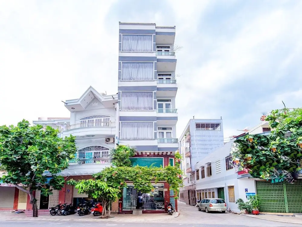 Нячанг: OYO 587 Trang Long