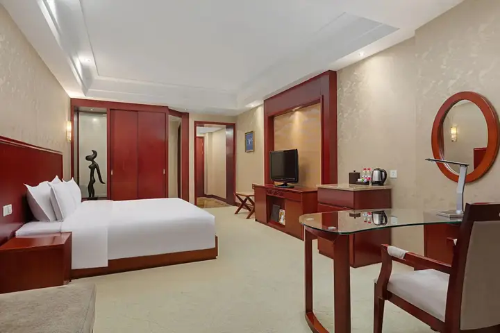 Чунцин: Ramada Plaza Chongqing West Hotel