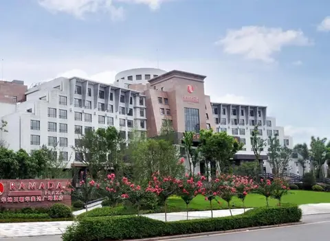 Ramada Plaza Chongqing West Hotel — фото 1