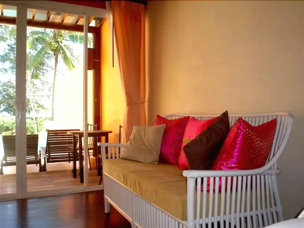 Пранбури : Sunshine Pool Villa