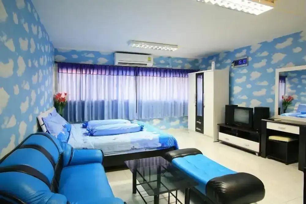Паккрет: Deluxe at Popular Condo