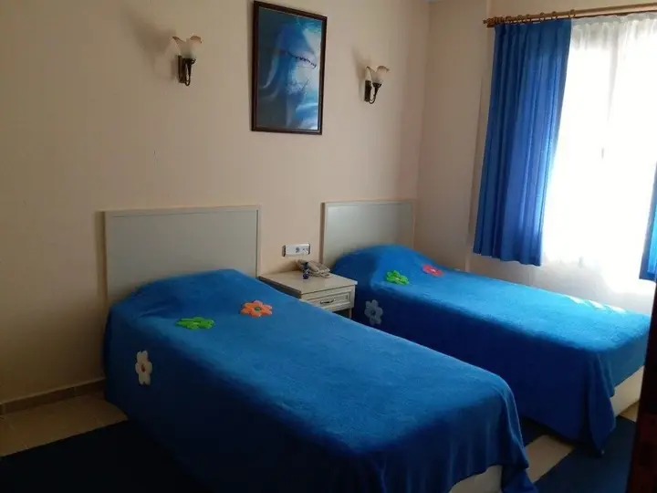Айвалык: sualtı otel