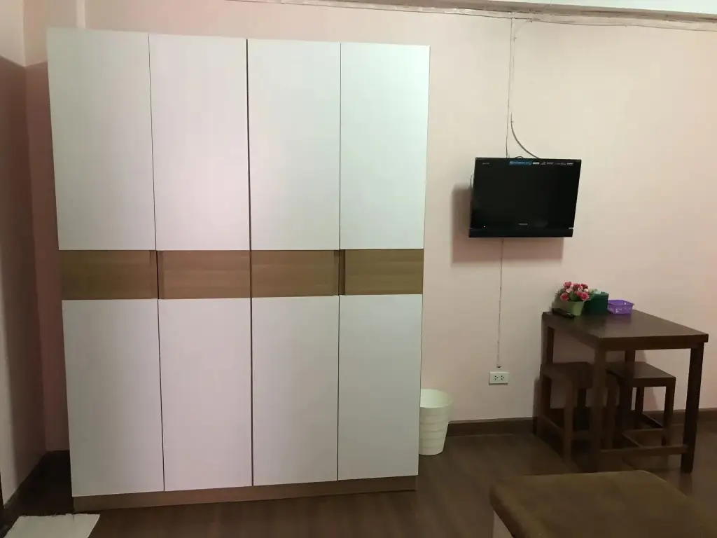 Кхлонг-Янг: Ponlaan Apartment
