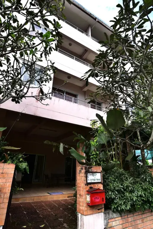 Краби: J 2 Mansion