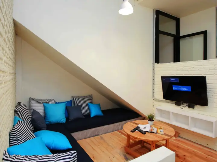 Муанг: 2W Cafe & Hostel