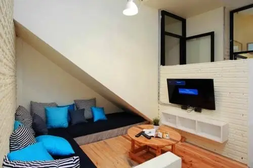 Муанг: 2W Cafe & Hostel