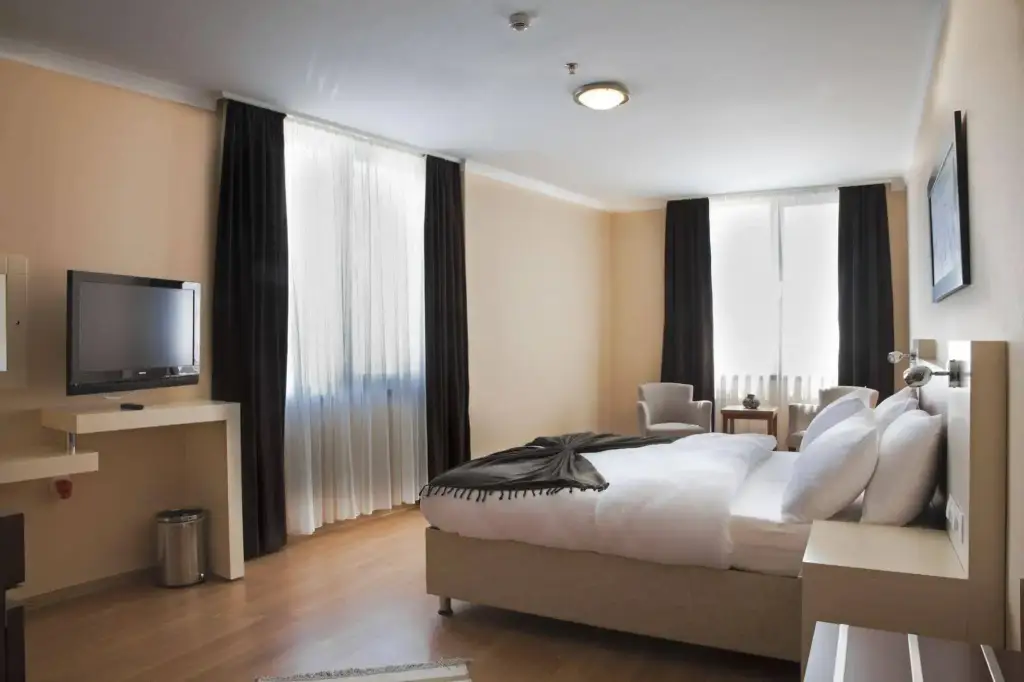 Дюздже: Gosterisli Otel