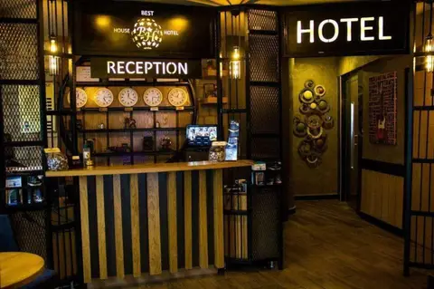 Best House Hotel — фото 1