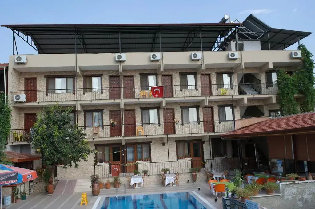 Ozturk Hotel — фото 1